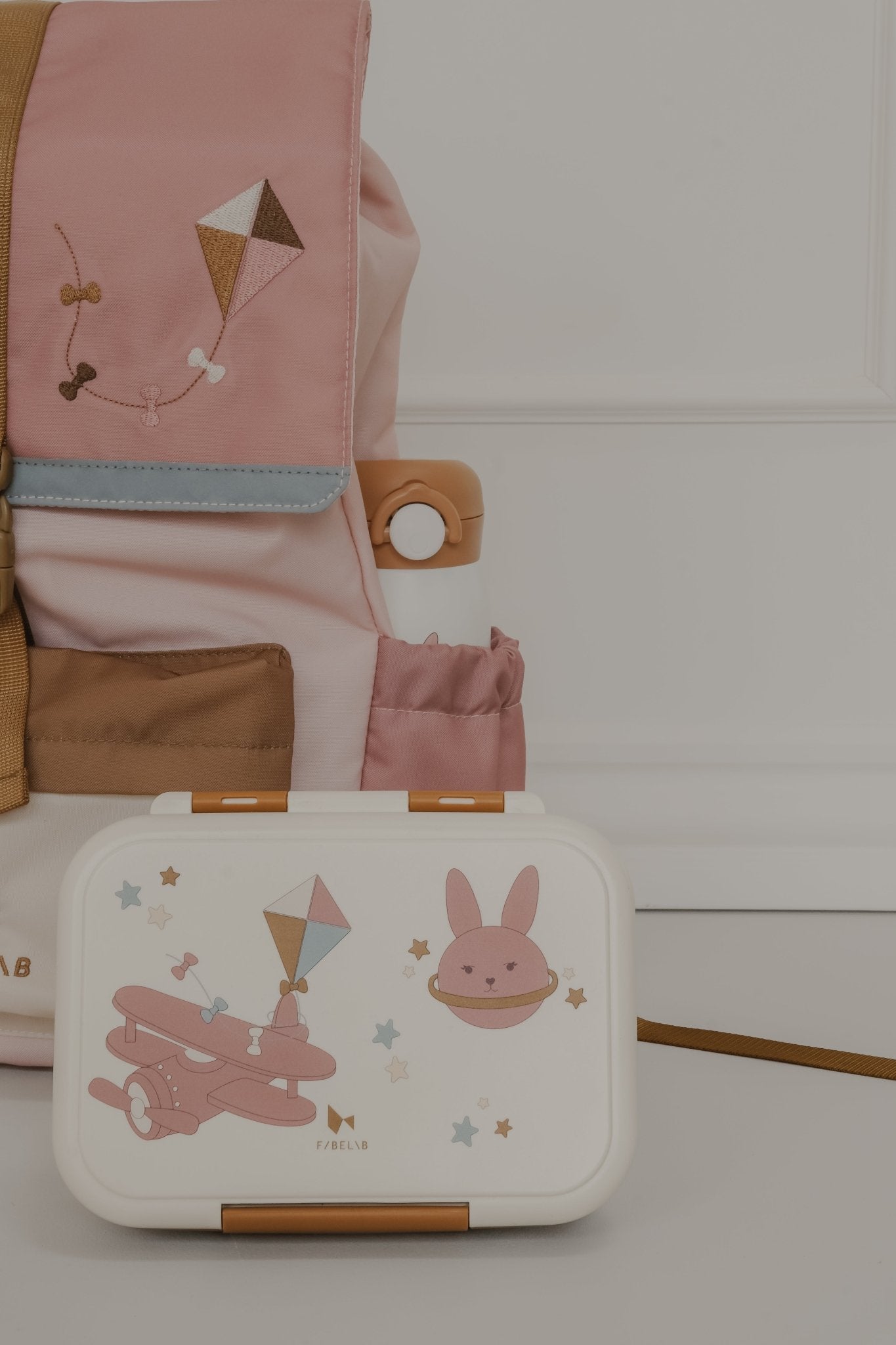 Fabelab vaikiška pietų dėžutė - Bunny Air Plane